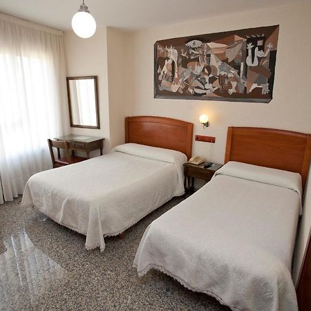 Hostal San Miguel Ponferrada Exteriör bild