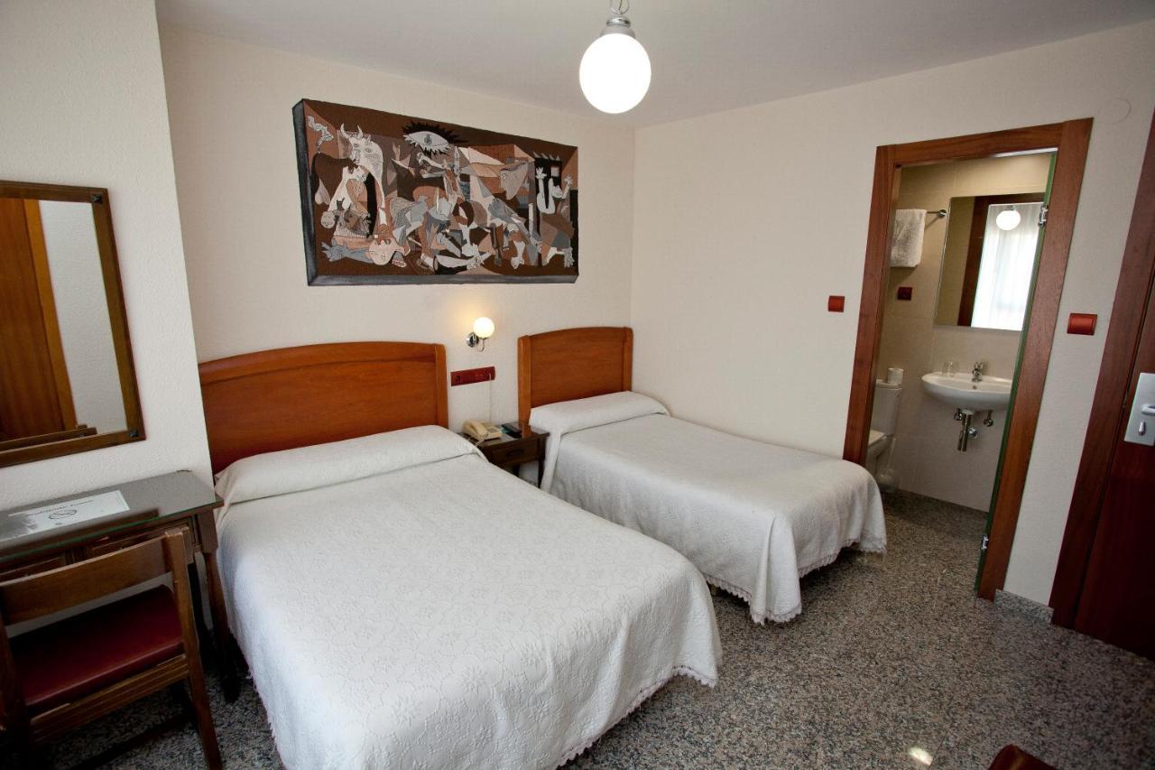 Hostal San Miguel Ponferrada Exteriör bild